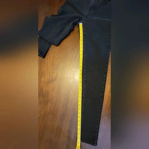 L.L. Bean Classic Fit Women's Black Jeans‎ Size 2 MT - Picture 2 of 12